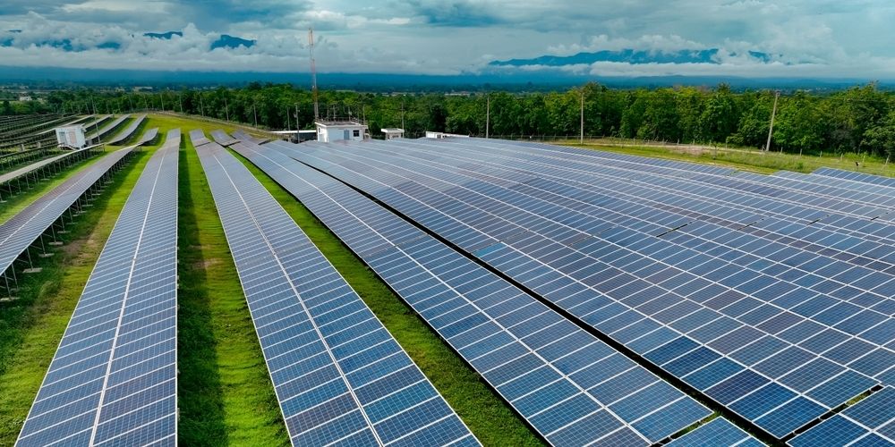 Groei wereldwijde zonnemarkt stokt door beleidsomslag in China