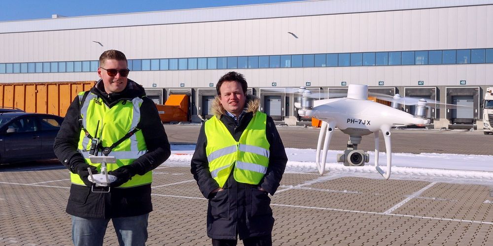 Drone wijst kapot paneel aan