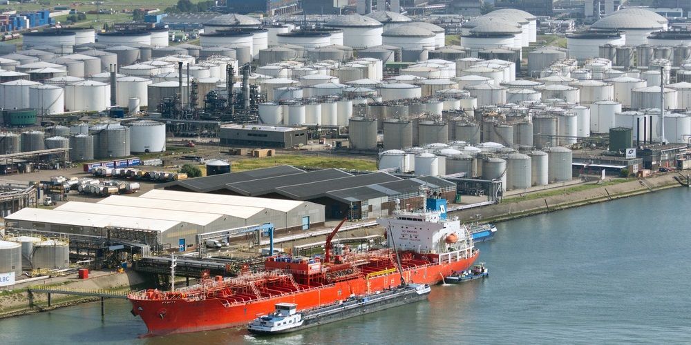 Europese Commissie: regels rond methaanuitstoot bij olie en gas op pauze 