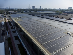 Antwerpen plaatst innovatieve DAS Energy lichtgewichtzonnepanelen