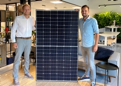 4BLUE kiest voor de toekomst, met zonnepanelen van Meyer Burger