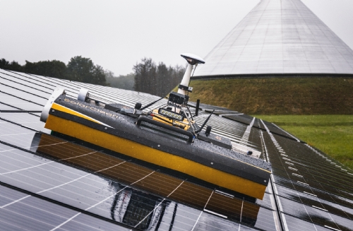 SolarCleano F1A Fully Autonomous Solar Panel Cleaning Robot