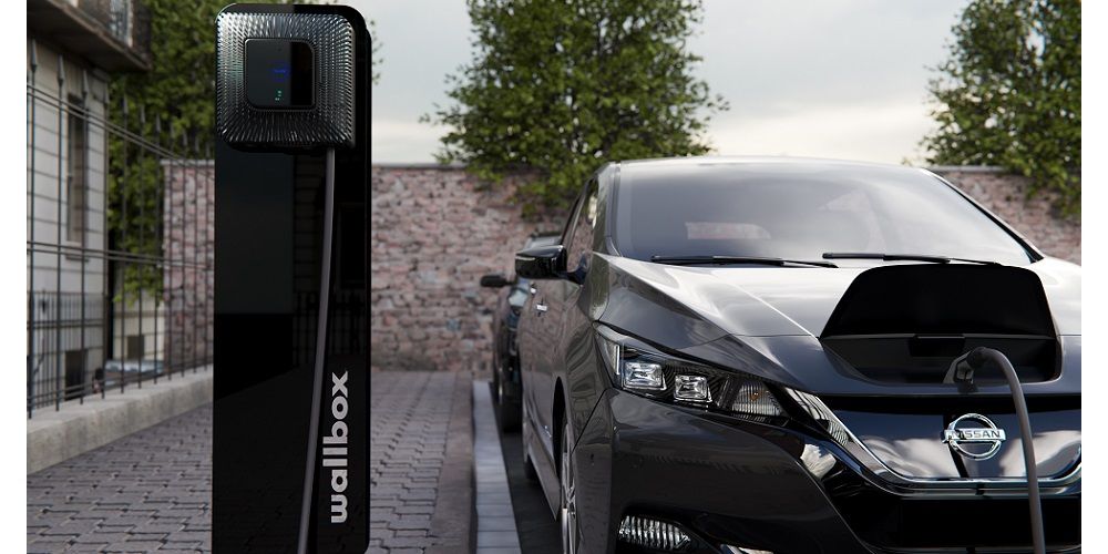 Consument laat stekkerauto momenteel in showroom staan