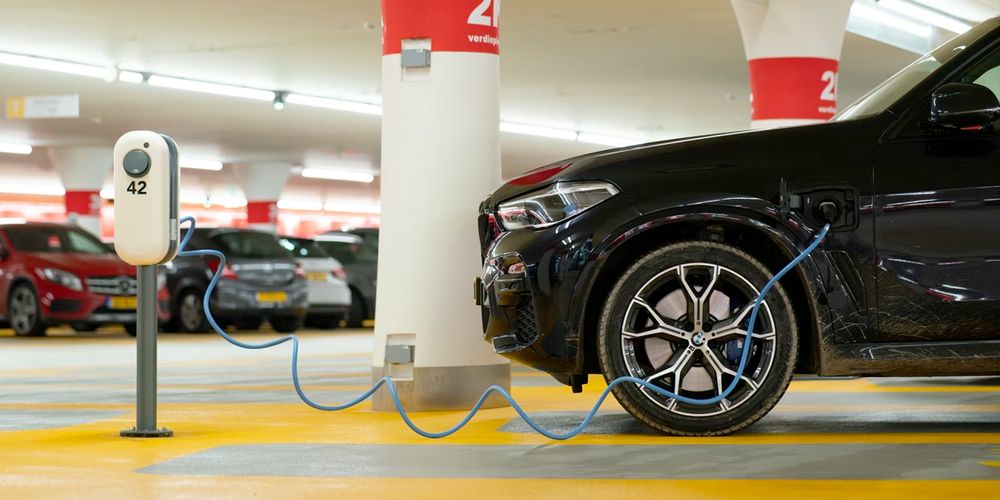 Parkeerkorting mogelijk voor elektrische voertuigen in 2023