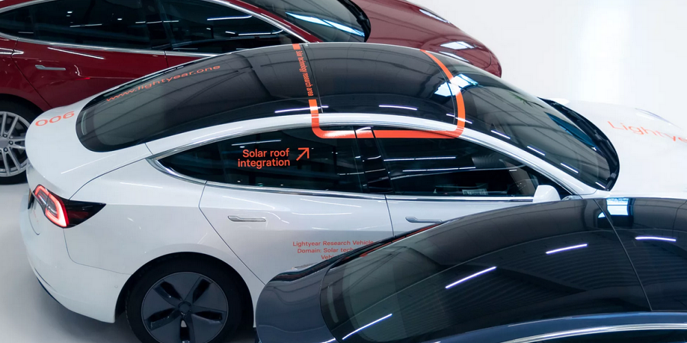 Lightyear ontvangt 3,8 miljoen van RVO voor opschaling productie PV-auto 