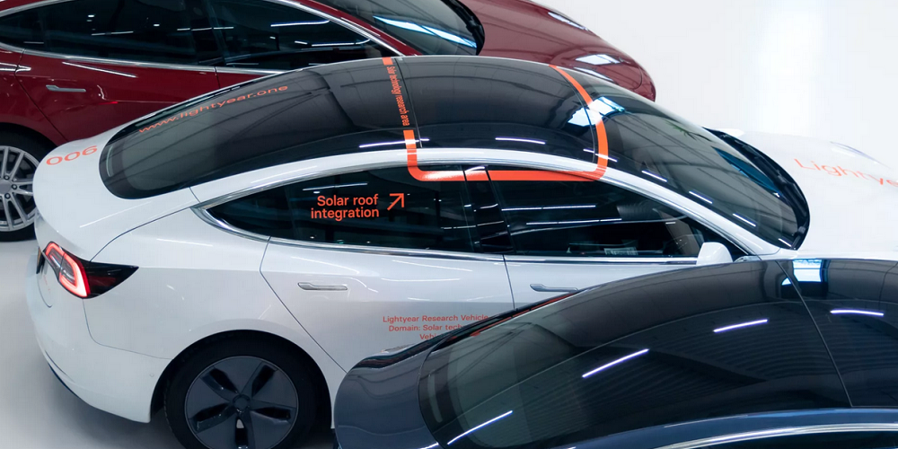Lightyear ontvangt 3,8 miljoen van RVO voor opschaling productie PV-auto