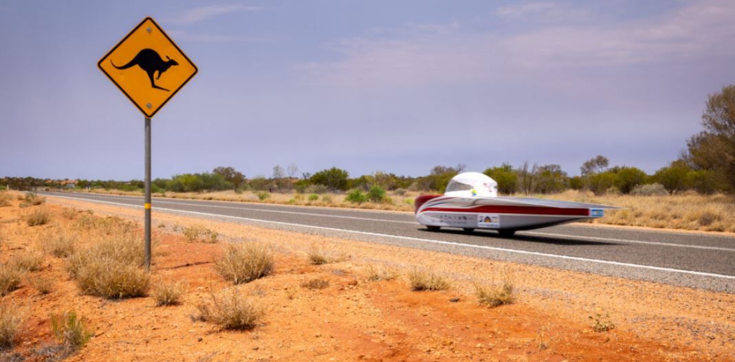 Twee Nederlandse teams op ereschavot bij Bridgestone Solar Challenge