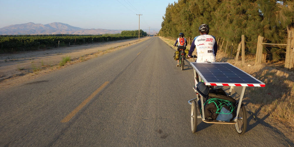 Ruim 9.000 kilometer door de VS op een elektrische fiets met zonnepanelen 
