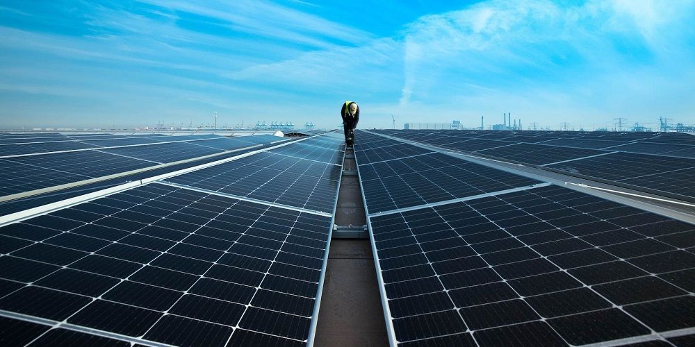 Wat zijn de mogelijke oplossingen voor de uitval van grote zonne-energieprojecten?