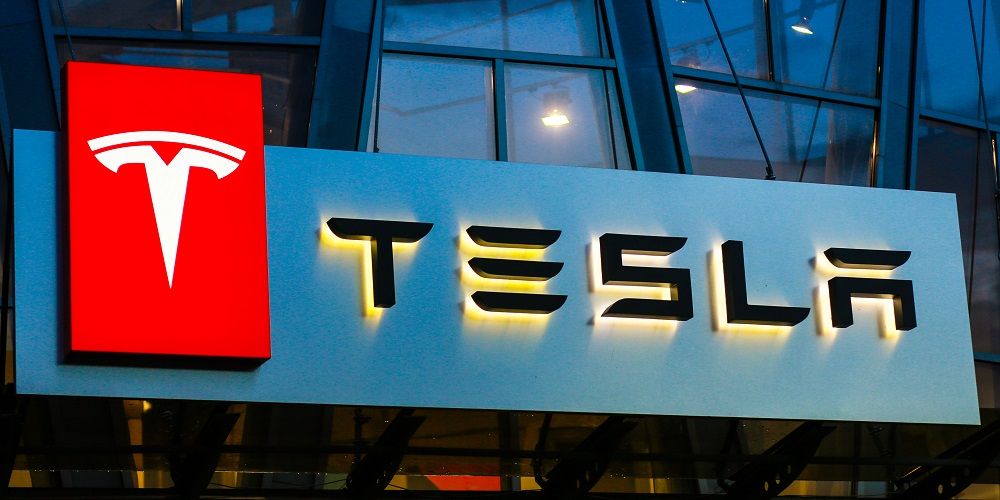 Tesla geeft batterij ter compensatie 