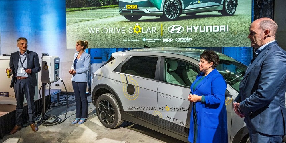 Hyundai en We Drive Solar presenteren wereldprimeur met V2G-technologie in Utrecht