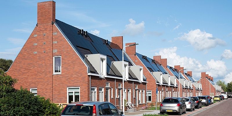 Zonnepanelen zijn aanstekelijk: mensen nemen vaker zonnepanelen als hun omgeving ze ook heeft